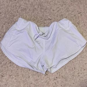 Lululemon White Speed Up Shorts Sz 6